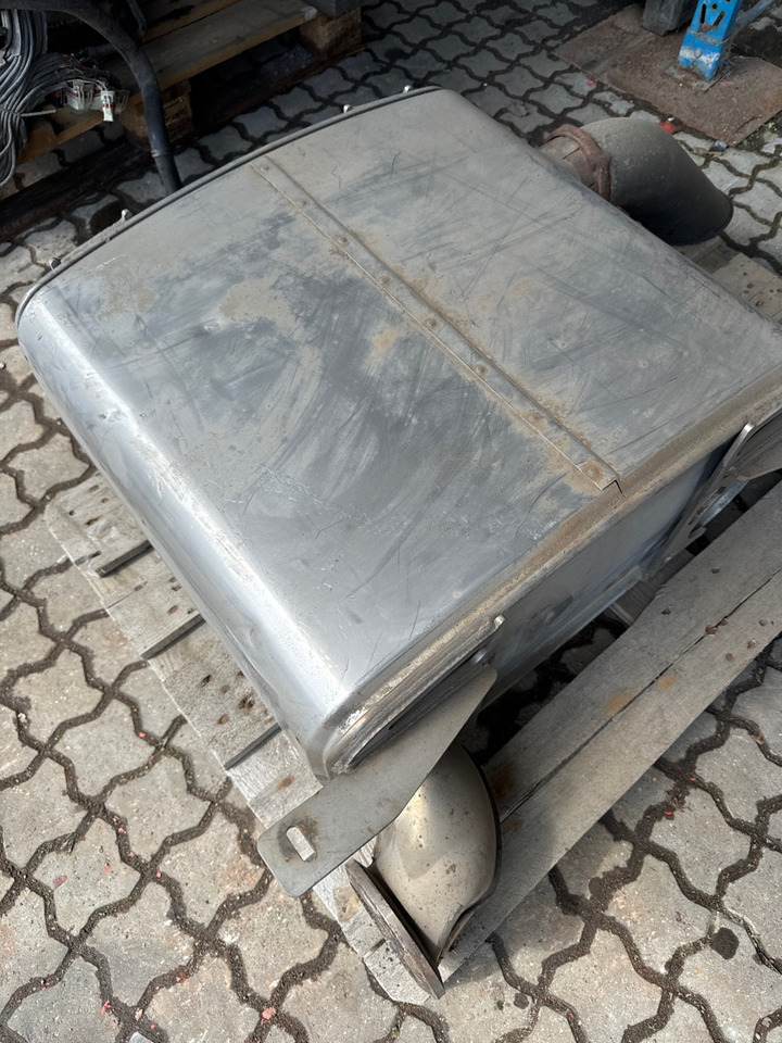 MAN EXHAUST 81.15101-0410 - Katalizator za Kamion: slika MAN EXHAUST 81.15101-0410 - Katalizator za Kamion MAN EXHAUST 81.15101-0410 - Katalizator za Kamion: slika MAN EXHAUST 81.15101-0410 - Katalizator za Kamion