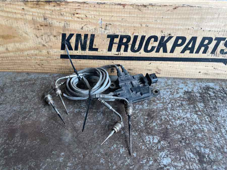 MAN EXHAUST TEMPRATUR SENSOR 51.27421-0310 - Ispušni sustav za Kamion: slika MAN EXHAUST TEMPRATUR SENSOR 51.27421-0310 - Ispušni sustav za Kamion MAN EXHAUST TEMPRATUR SENSOR 51.27421-0310 - Ispušni sustav za Kamion: slika MAN EXHAUST TEMPRATUR SENSOR 51.27421-0310 - Ispušni sustav za Kamion