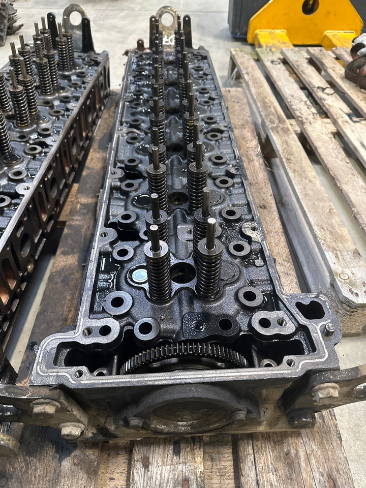 MERCEDES CYLINDERHEAD A4710102720 - Glava cilindra za Kamion: slika MERCEDES CYLINDERHEAD A4710102720 - Glava cilindra za Kamion MERCEDES CYLINDERHEAD A4710102720 - Glava cilindra za Kamion: slika MERCEDES CYLINDERHEAD A4710102720 - Glava cilindra za Kamion