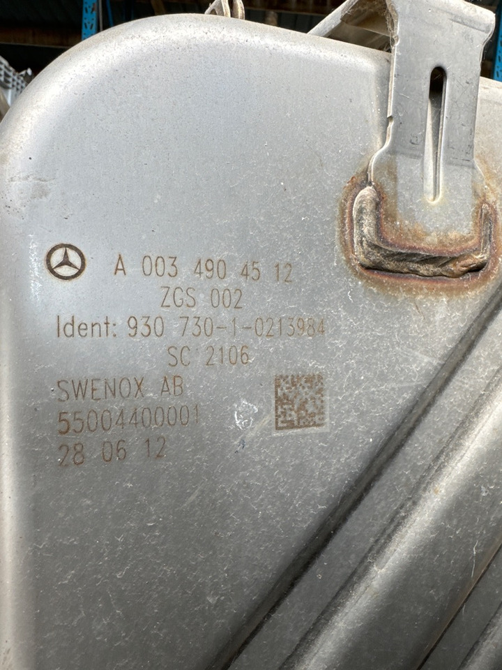 MERCEDES EXHAUST A0034904512 - Katalizator za Kamion: slika MERCEDES EXHAUST A0034904512 - Katalizator za Kamion MERCEDES EXHAUST A0034904512 - Katalizator za Kamion: slika MERCEDES EXHAUST A0034904512 - Katalizator za Kamion