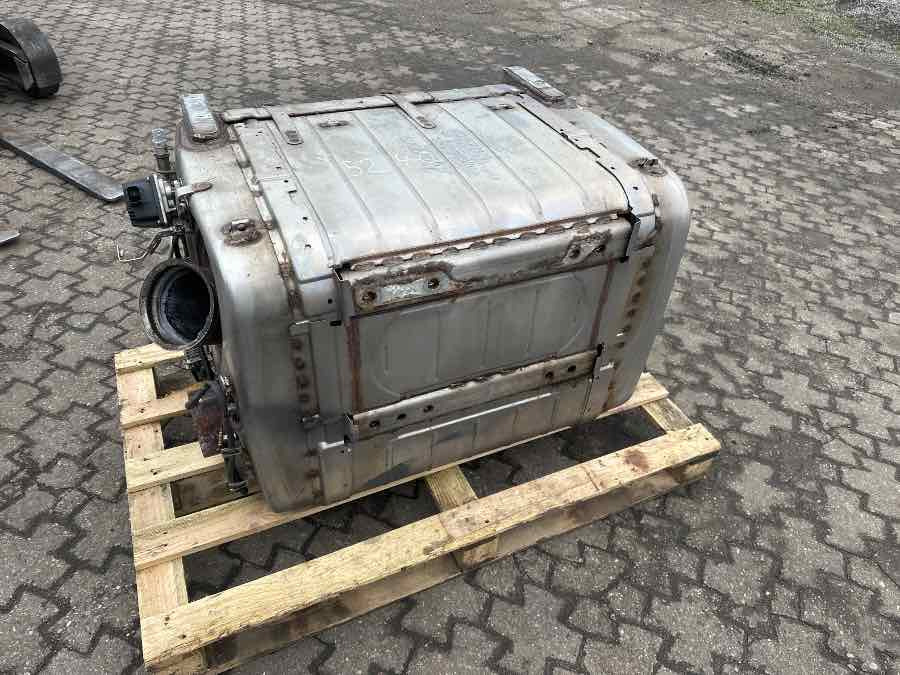 MERCEDES EXHAUST A0074908712 - Ispušni sustav za Kamion: slika MERCEDES EXHAUST A0074908712 - Ispušni sustav za Kamion MERCEDES EXHAUST A0074908712 - Ispušni sustav za Kamion: slika MERCEDES EXHAUST A0074908712 - Ispušni sustav za Kamion