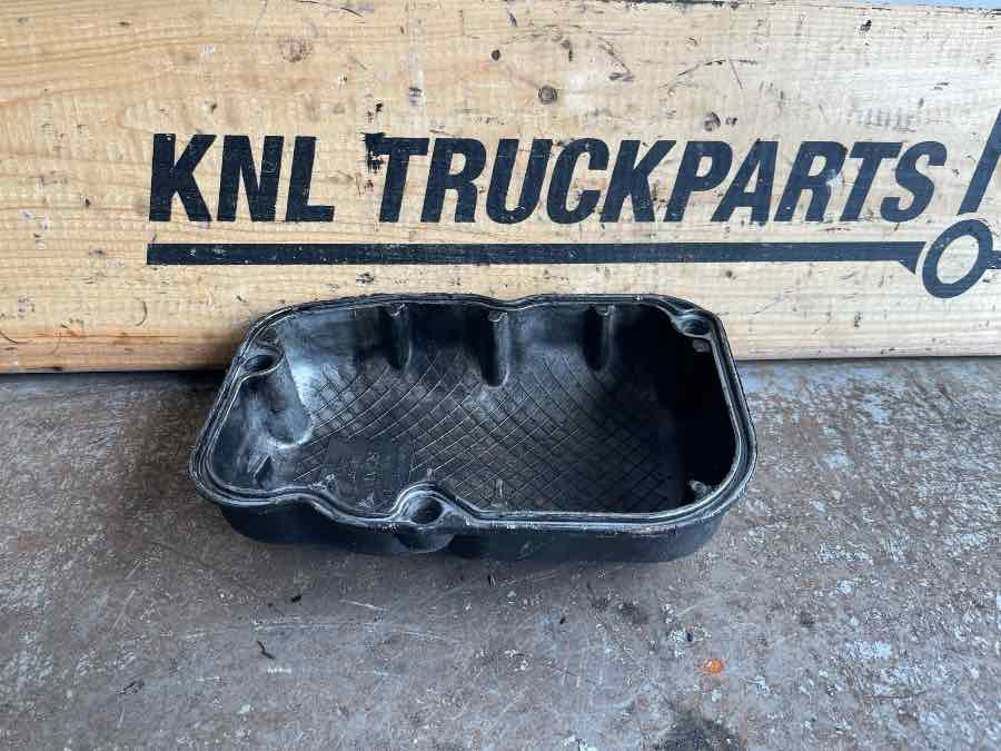 SCANIA CYLINDERHEAD COVER 1491697 - Motor i dijelovi za Kamion: slika SCANIA CYLINDERHEAD COVER 1491697 - Motor i dijelovi za Kamion SCANIA CYLINDERHEAD COVER 1491697 - Motor i dijelovi za Kamion: slika SCANIA CYLINDERHEAD COVER 1491697 - Motor i dijelovi za Kamion