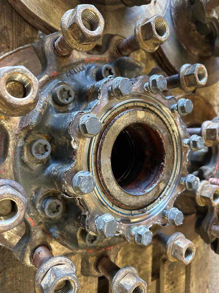 SCANIA HUB 2603319 - Glavina kotača za Kamion: slika SCANIA HUB 2603319 - Glavina kotača za Kamion SCANIA HUB 2603319 - Glavina kotača za Kamion: slika SCANIA HUB 2603319 - Glavina kotača za Kamion