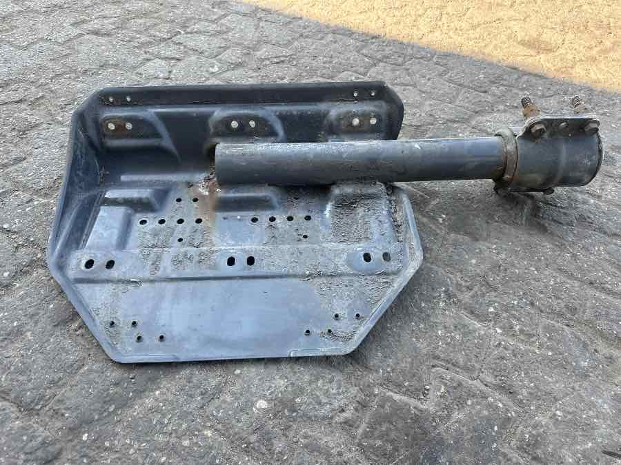 SCANIA MUDGUARD BRACKET 2476494 - Okvir/ Šasija za Kamion: slika SCANIA MUDGUARD BRACKET 2476494 - Okvir/ Šasija za Kamion SCANIA MUDGUARD BRACKET 2476494 - Okvir/ Šasija za Kamion: slika SCANIA MUDGUARD BRACKET 2476494 - Okvir/ Šasija za Kamion