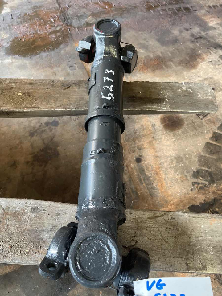 SCANIA PROPSHAFT P520 1796589 - Kardansko vratilo za Kamion: slika SCANIA PROPSHAFT P520 1796589 - Kardansko vratilo za Kamion SCANIA PROPSHAFT P520 1796589 - Kardansko vratilo za Kamion: slika SCANIA PROPSHAFT P520 1796589 - Kardansko vratilo za Kamion