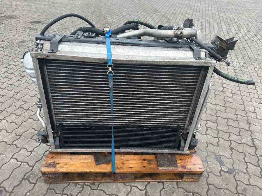 VOLVO BUS COOLER PACKET 21622194 - Sustav hlađenja za Autobus: slika VOLVO BUS COOLER PACKET 21622194 - Sustav hlađenja za Autobus VOLVO BUS COOLER PACKET 21622194 - Sustav hlađenja za Autobus: slika VOLVO BUS COOLER PACKET 21622194 - Sustav hlađenja za Autobus