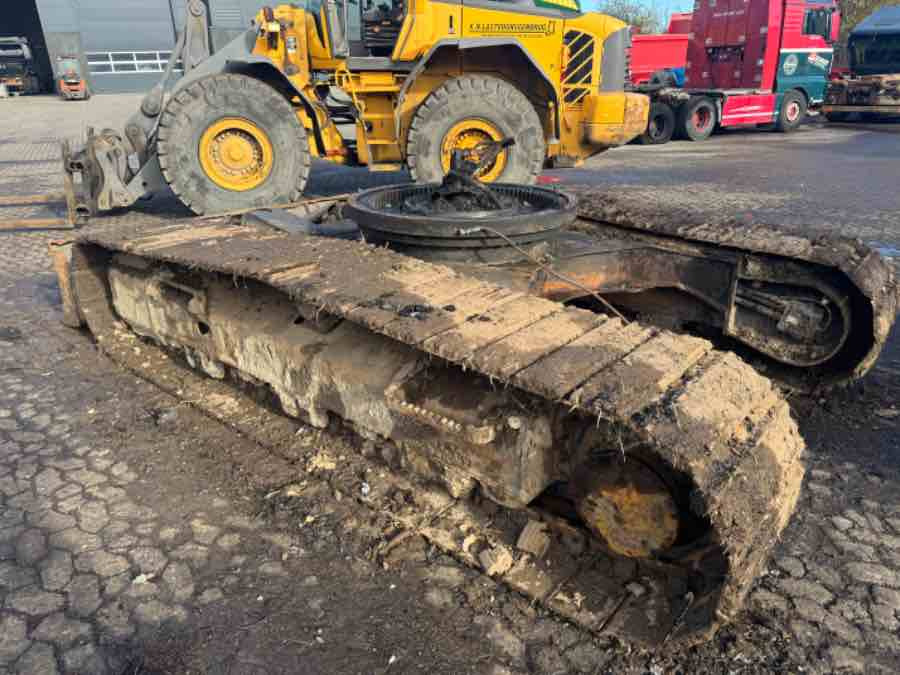 VOLVO CONSTRUCTION EXCAVATOR ECR145 UNDERCARRIAGE - Dijelovi donjeg postroja za Bager gusjeničar: slika VOLVO CONSTRUCTION EXCAVATOR ECR145 UNDERCARRIAGE - Dijelovi donjeg postroja za Bager gusjeničar VOLVO CONSTRUCTION EXCAVATOR ECR145 UNDERCARRIAGE - Dijelovi donjeg postroja za Bager gusjeničar: slika VOLVO CONSTRUCTION EXCAVATOR ECR145 UNDERCARRIAGE - Dijelovi donjeg postroja za Bager gusjeničar