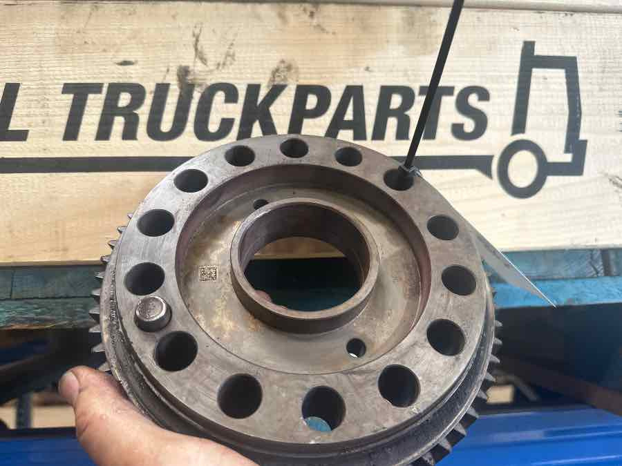 VOLVO CRANK GEAR 21430914 - Motor i dijelovi za Kamion: slika VOLVO CRANK GEAR 21430914 - Motor i dijelovi za Kamion VOLVO CRANK GEAR 21430914 - Motor i dijelovi za Kamion: slika VOLVO CRANK GEAR 21430914 - Motor i dijelovi za Kamion