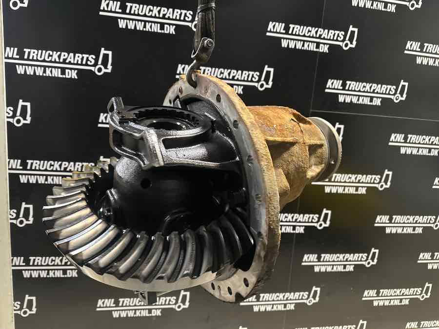 VOLVO DIFF RSS1360 - 2.85 // 22038829 - Diferencijalni zupčanik za Kamion: slika VOLVO DIFF RSS1360 - 2.85 // 22038829 - Diferencijalni zupčanik za Kamion VOLVO DIFF RSS1360 - 2.85 // 22038829 - Diferencijalni zupčanik za Kamion: slika VOLVO DIFF RSS1360 - 2.85 // 22038829 - Diferencijalni zupčanik za Kamion