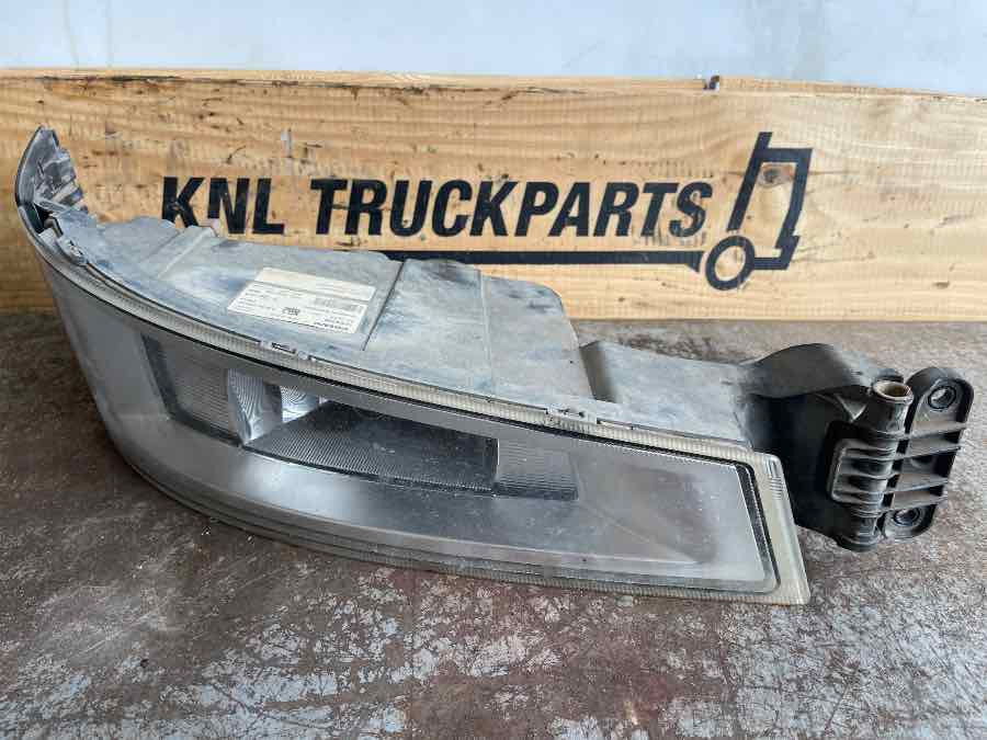 VOLVO FOG LAMP 22332592 RH - Svjetla/ Rasvjeta za Kamion: slika VOLVO FOG LAMP 22332592 RH - Svjetla/ Rasvjeta za Kamion VOLVO FOG LAMP 22332592 RH - Svjetla/ Rasvjeta za Kamion: slika VOLVO FOG LAMP 22332592 RH - Svjetla/ Rasvjeta za Kamion