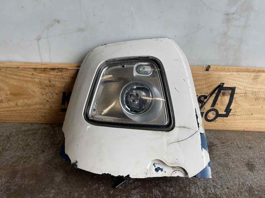 VOLVO FRONT LAMPE ROOF 82145721 - Svjetla/ Rasvjeta za Kamion: slika VOLVO FRONT LAMPE ROOF 82145721 - Svjetla/ Rasvjeta za Kamion VOLVO FRONT LAMPE ROOF 82145721 - Svjetla/ Rasvjeta za Kamion: slika VOLVO FRONT LAMPE ROOF 82145721 - Svjetla/ Rasvjeta za Kamion