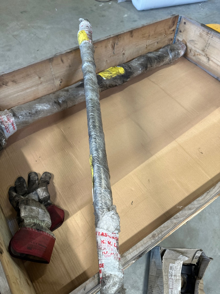 VOLVO ROLLER AXEL 20510623 - Motor i dijelovi za Kamion: slika VOLVO ROLLER AXEL 20510623 - Motor i dijelovi za Kamion VOLVO ROLLER AXEL 20510623 - Motor i dijelovi za Kamion: slika VOLVO ROLLER AXEL 20510623 - Motor i dijelovi za Kamion