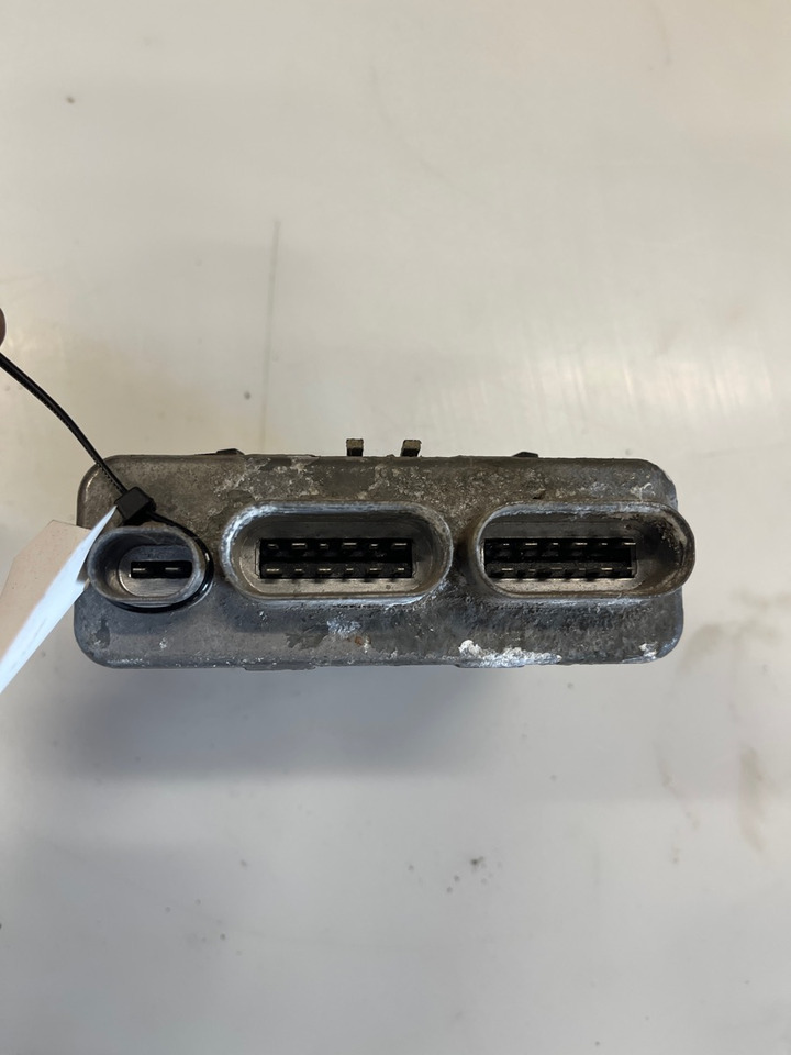 WEBASTO 97988C 5HB00779807 - Električni sustav za Kamion: slika WEBASTO 97988C 5HB00779807 - Električni sustav za Kamion WEBASTO 97988C 5HB00779807 - Električni sustav za Kamion: slika WEBASTO 97988C 5HB00779807 - Električni sustav za Kamion