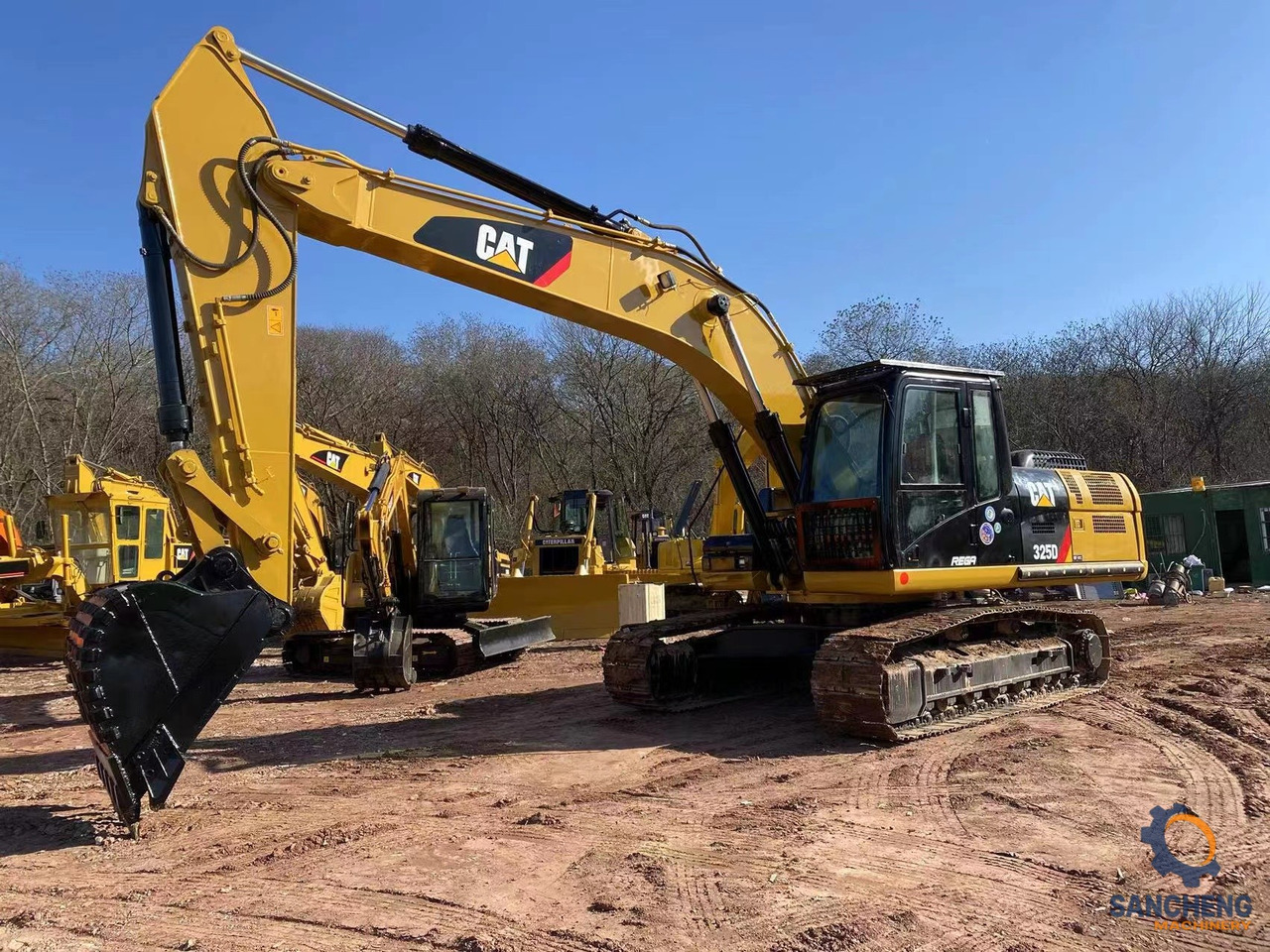 CAT 325D - Bager: slika CAT 325D - Bager CAT 325D - Bager: slika CAT 325D - Bager