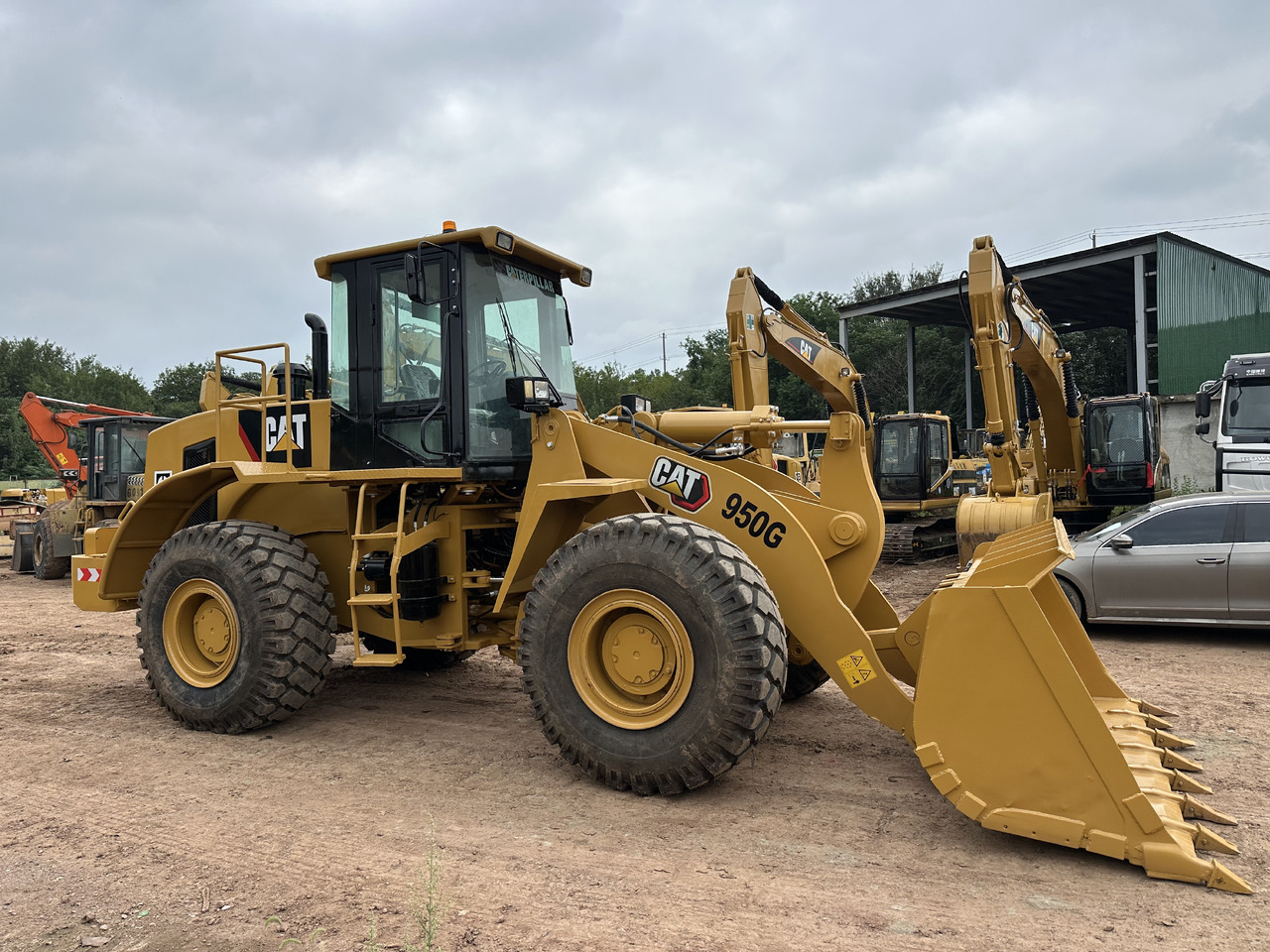 CAT 950G - Utovarivač na kotačima: slika CAT 950G - Utovarivač na kotačima CAT 950G - Utovarivač na kotačima: slika CAT 950G - Utovarivač na kotačima