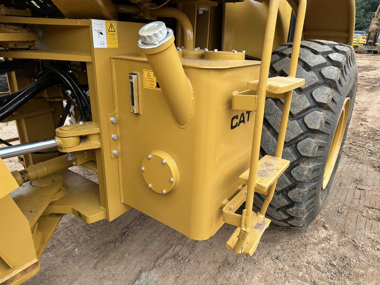 CAT 950G - Utovarivač na kotačima: slika CAT 950G - Utovarivač na kotačima CAT 950G - Utovarivač na kotačima: slika CAT 950G - Utovarivač na kotačima