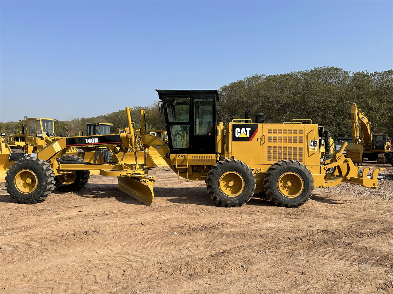 CATERPILLAR 140H - Grejder: slika CATERPILLAR 140H - Grejder CATERPILLAR 140H - Grejder: slika CATERPILLAR 140H - Grejder