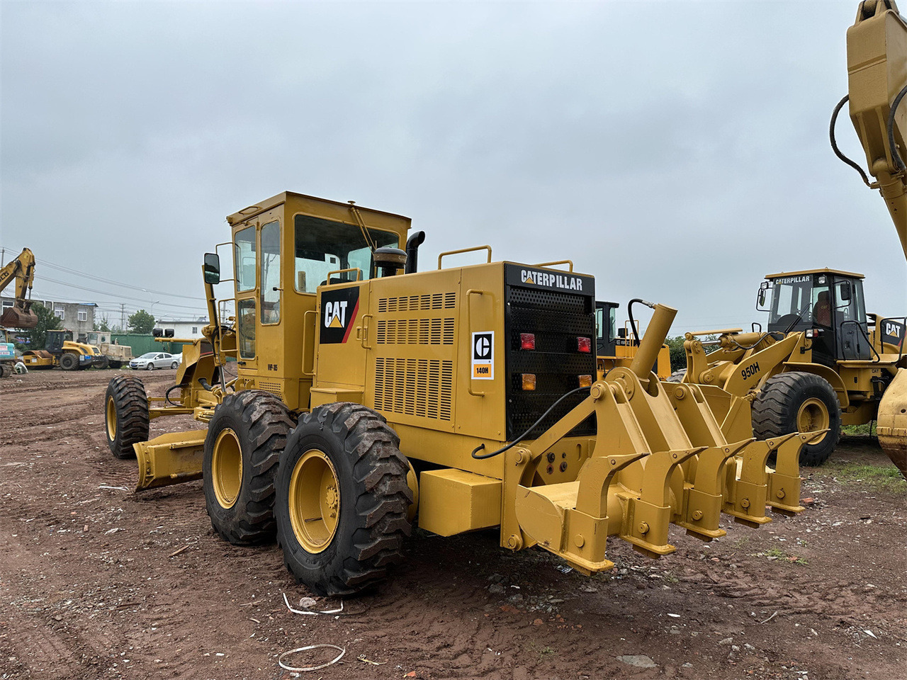 CATERPILLAR 140H motor grader - Grejder: slika CATERPILLAR 140H motor grader - Grejder CATERPILLAR 140H motor grader - Grejder: slika CATERPILLAR 140H motor grader - Grejder