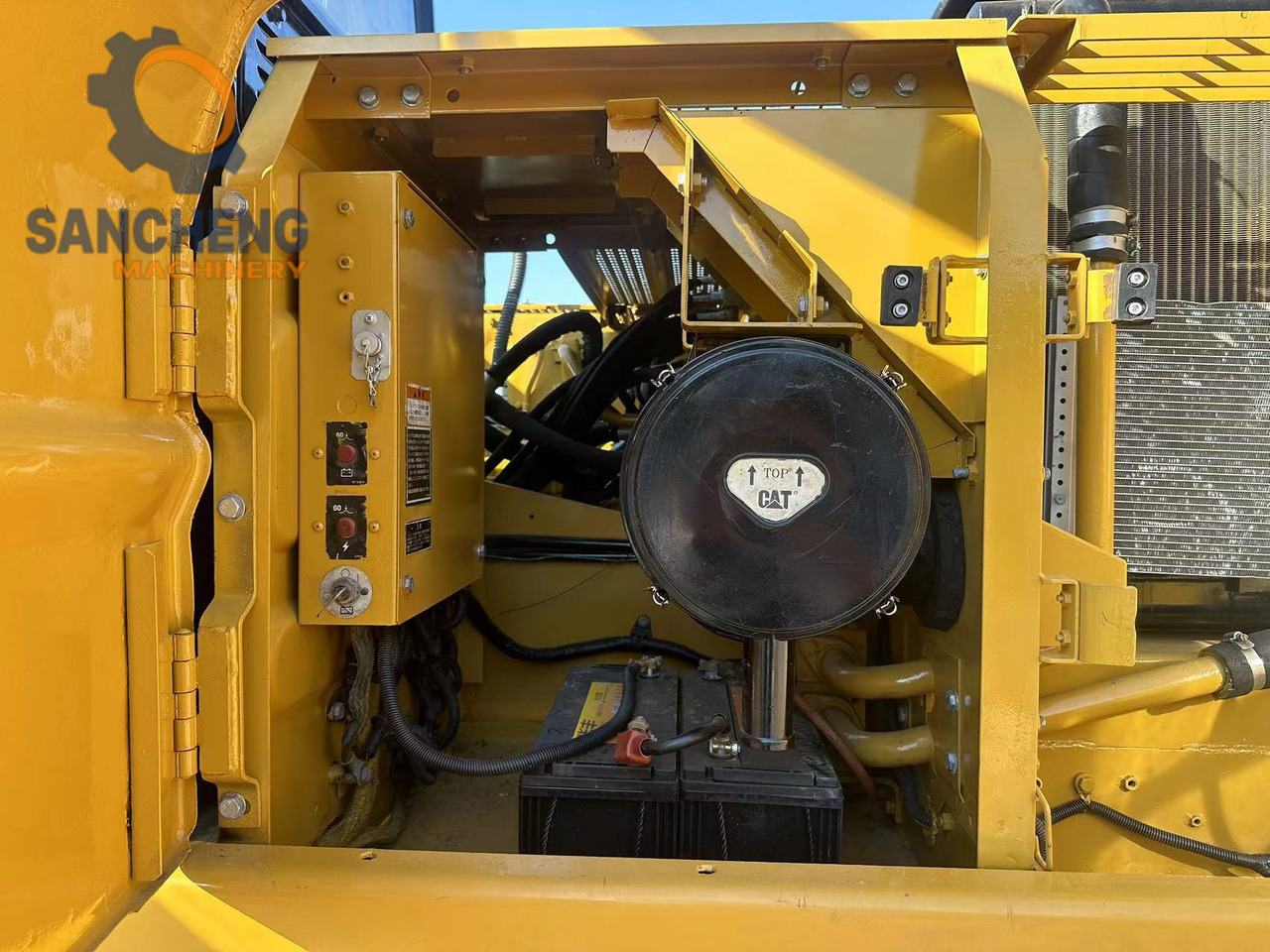 Bager gusjeničar CATERPILLAR 320BL: slika Bager gusjeničar CATERPILLAR 320BL