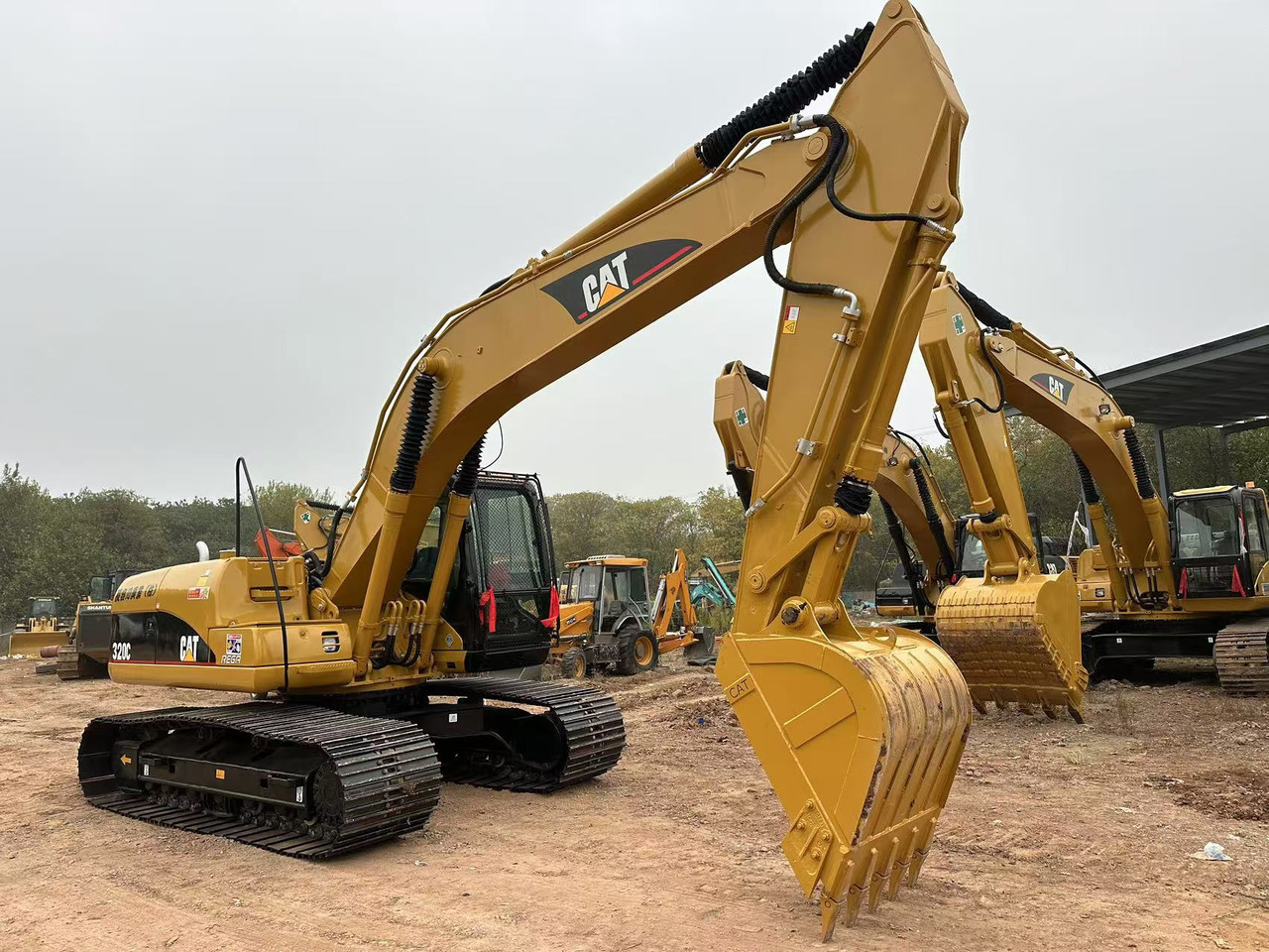 CATERPILLAR 320CL crawler excavator - Bager gusjeničar: slika CATERPILLAR 320CL crawler excavator - Bager gusjeničar CATERPILLAR 320CL crawler excavator - Bager gusjeničar: slika CATERPILLAR 320CL crawler excavator - Bager gusjeničar