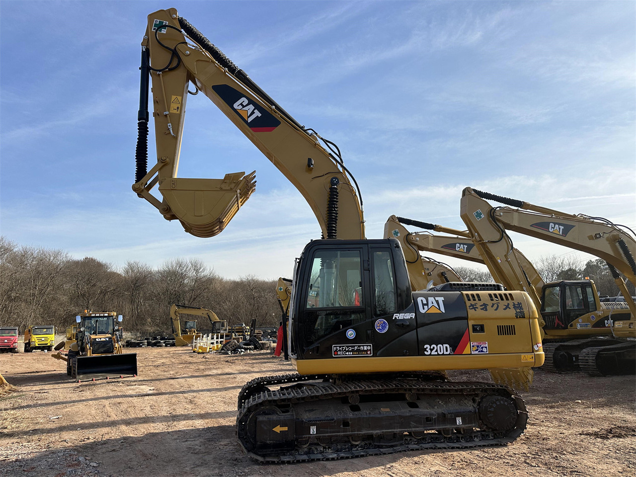 Bager gusjeničar CATERPILLAR 320D: slika Bager gusjeničar CATERPILLAR 320D