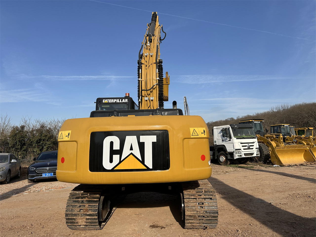 Zakup CATERPILLAR 320DL CATERPILLAR 320DL: slika Zakup CATERPILLAR 320DL CATERPILLAR 320DL