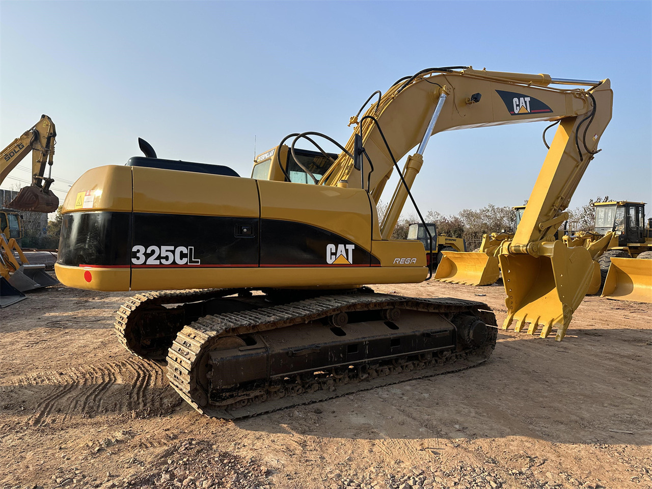 CATERPILLAR 325C - Bager gusjeničar: slika CATERPILLAR 325C - Bager gusjeničar CATERPILLAR 325C - Bager gusjeničar: slika CATERPILLAR 325C - Bager gusjeničar