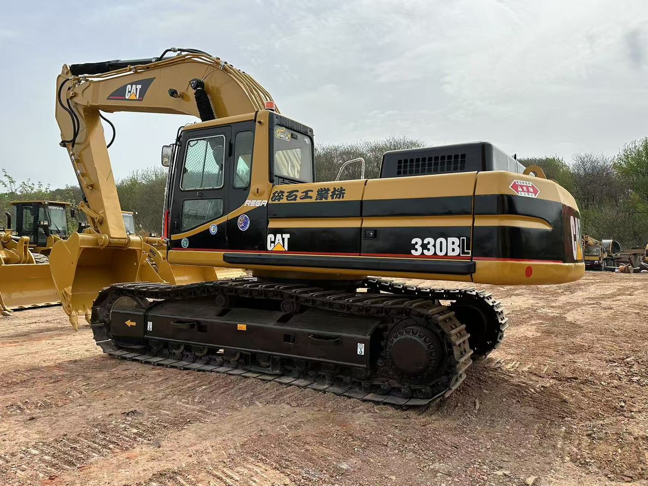 CATERPILLAR 330BL - Bager: slika CATERPILLAR 330BL - Bager CATERPILLAR 330BL - Bager: slika CATERPILLAR 330BL - Bager