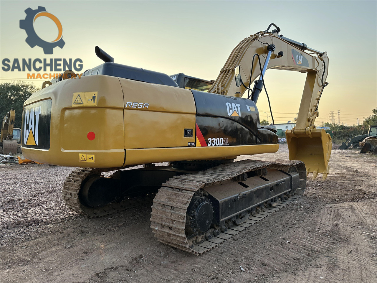 Bager gusjeničar CATERPILLAR 330D2L: slika Bager gusjeničar CATERPILLAR 330D2L