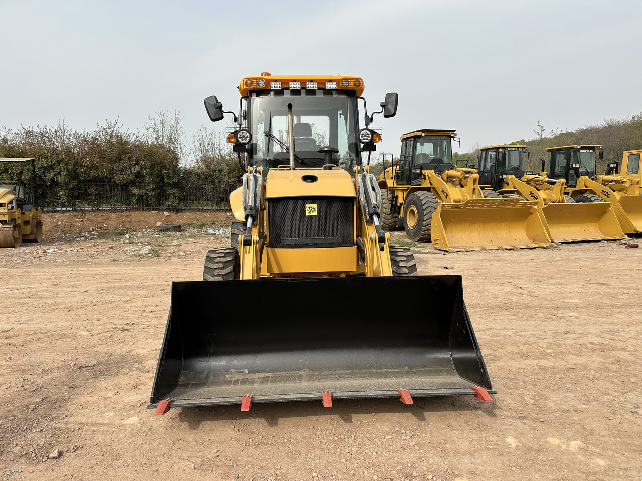 CATERPILLAR 420F2 - Rovokopač-utovarivač: slika CATERPILLAR 420F2 - Rovokopač-utovarivač CATERPILLAR 420F2 - Rovokopač-utovarivač: slika CATERPILLAR 420F2 - Rovokopač-utovarivač