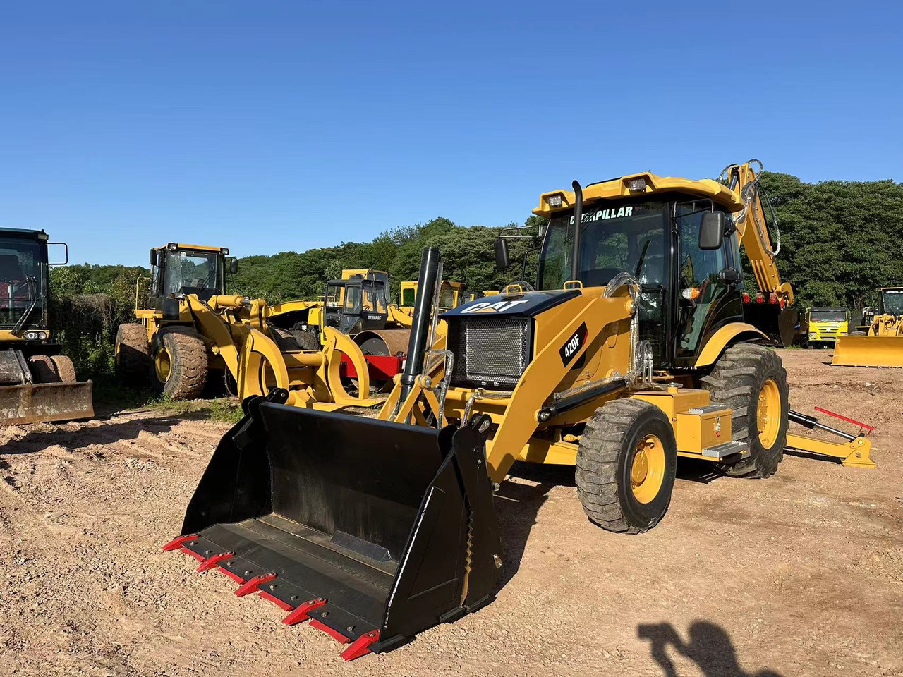 CATERPILLAR 420F2 - Rovokopač-utovarivač: slika CATERPILLAR 420F2 - Rovokopač-utovarivač CATERPILLAR 420F2 - Rovokopač-utovarivač: slika CATERPILLAR 420F2 - Rovokopač-utovarivač