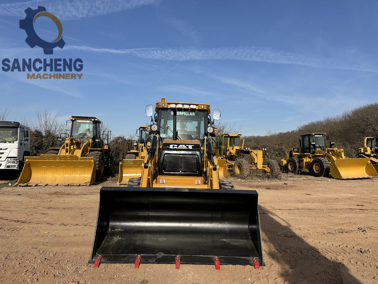 CATERPILLAR 420F2 - Rovokopač-utovarivač: slika CATERPILLAR 420F2 - Rovokopač-utovarivač CATERPILLAR 420F2 - Rovokopač-utovarivač: slika CATERPILLAR 420F2 - Rovokopač-utovarivač