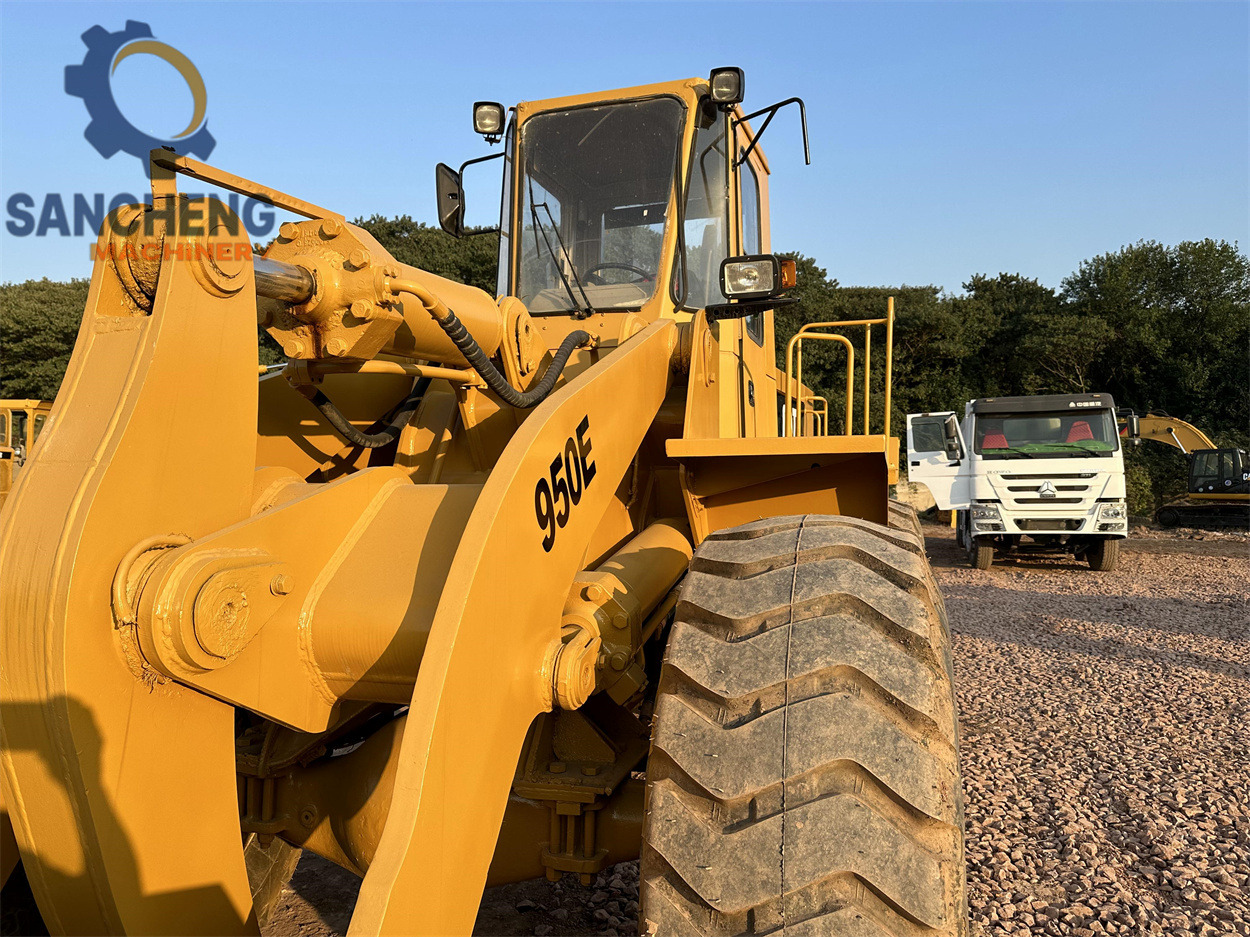 CATERPILLAR 950E - Utovarivač na kotačima: slika CATERPILLAR 950E - Utovarivač na kotačima CATERPILLAR 950E - Utovarivač na kotačima: slika CATERPILLAR 950E - Utovarivač na kotačima