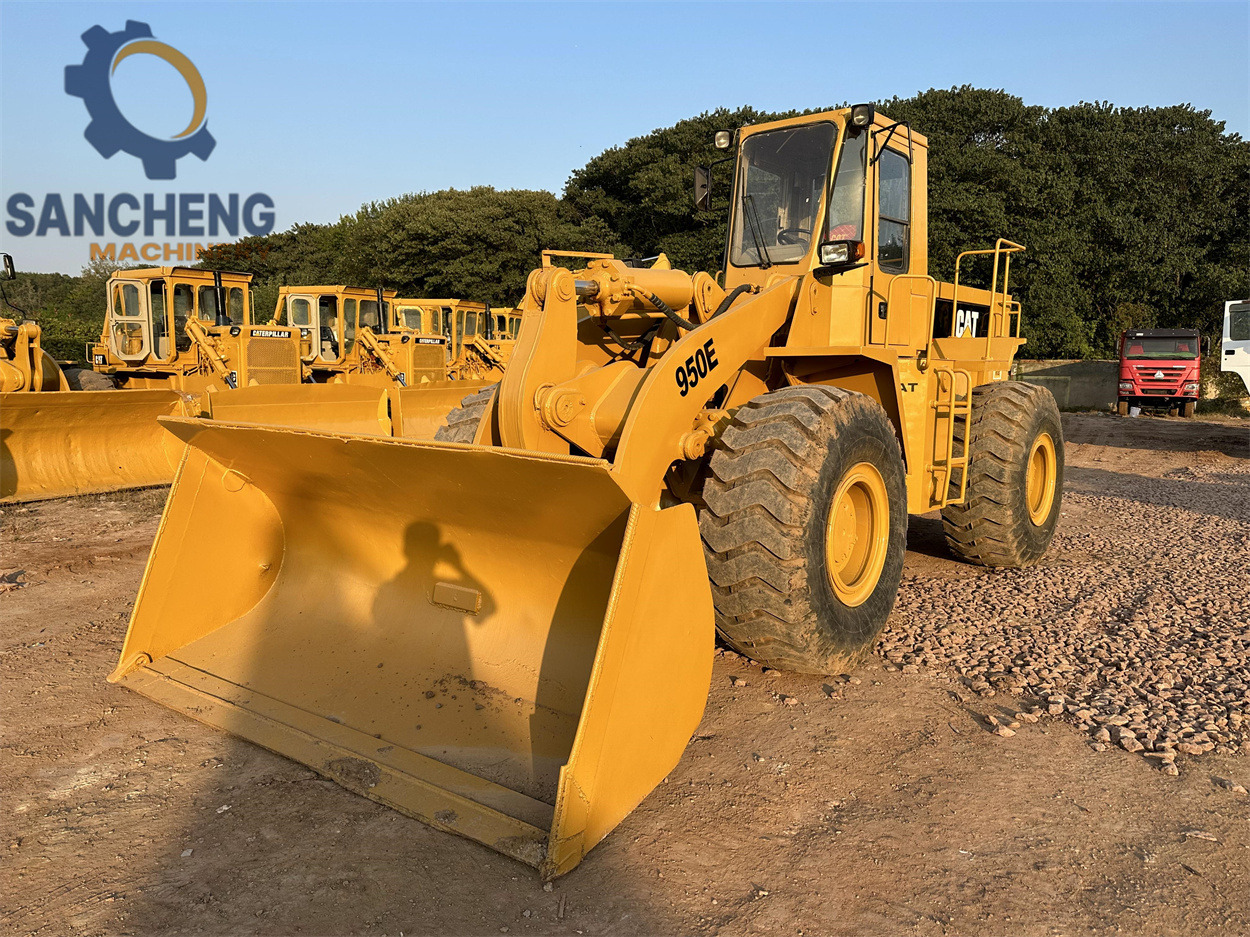 CATERPILLAR 950E - Utovarivač na kotačima: slika CATERPILLAR 950E - Utovarivač na kotačima CATERPILLAR 950E - Utovarivač na kotačima: slika CATERPILLAR 950E - Utovarivač na kotačima