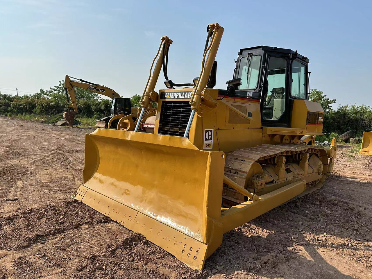 CATERPILLAR D6G Crawler Dozer - Buldožer: slika CATERPILLAR D6G Crawler Dozer - Buldožer CATERPILLAR D6G Crawler Dozer - Buldožer: slika CATERPILLAR D6G Crawler Dozer - Buldožer