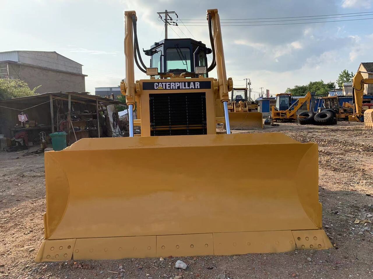 CATERPILLAR D6G - Buldožer: slika CATERPILLAR D6G - Buldožer CATERPILLAR D6G - Buldožer: slika CATERPILLAR D6G - Buldožer