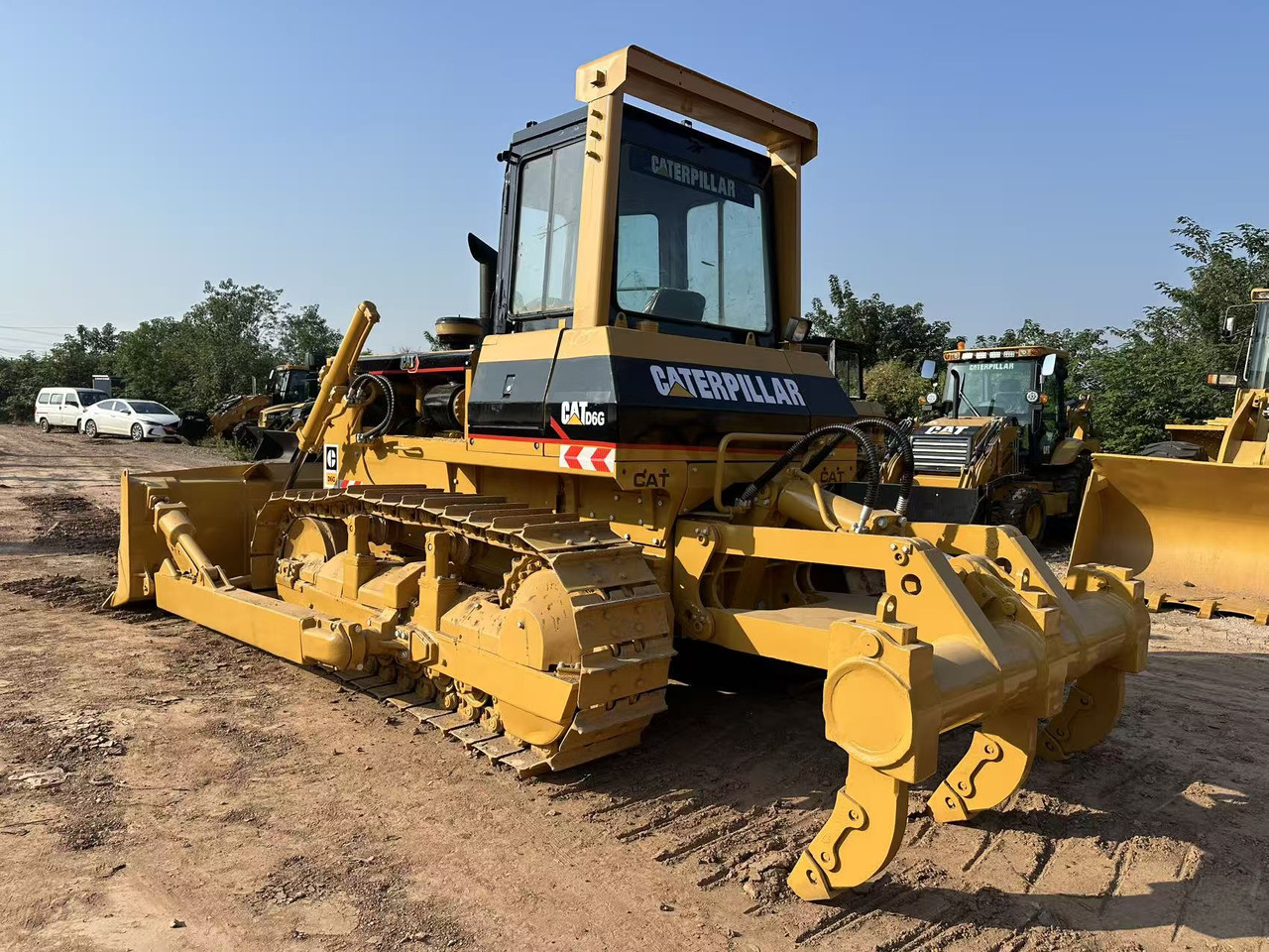 CATERPILLAR D6G - Buldožer: slika CATERPILLAR D6G - Buldožer CATERPILLAR D6G - Buldožer: slika CATERPILLAR D6G - Buldožer