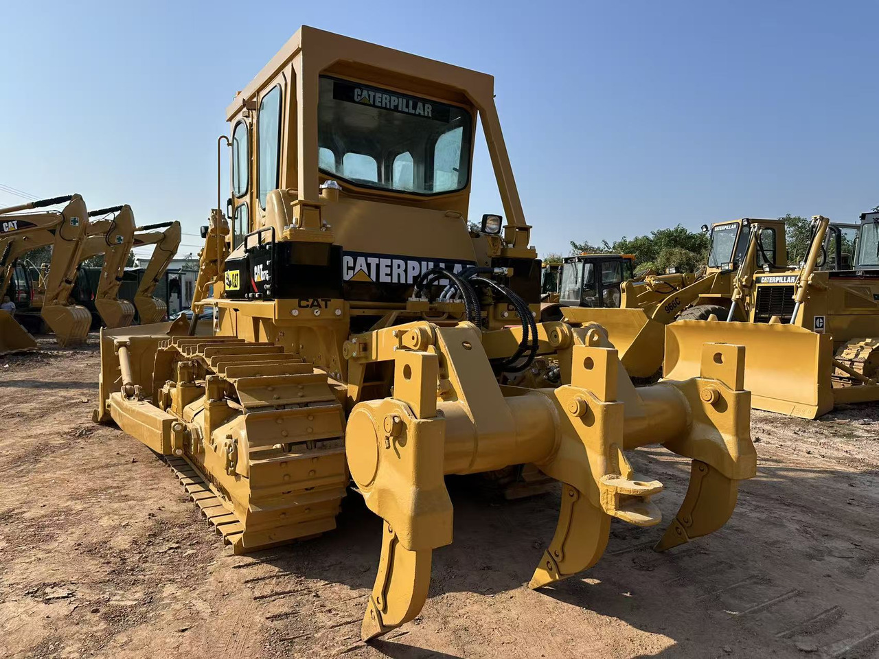 CATERPILLAR D7G Bulldozer - Buldožer: slika CATERPILLAR D7G Bulldozer - Buldožer CATERPILLAR D7G Bulldozer - Buldožer: slika CATERPILLAR D7G Bulldozer - Buldožer