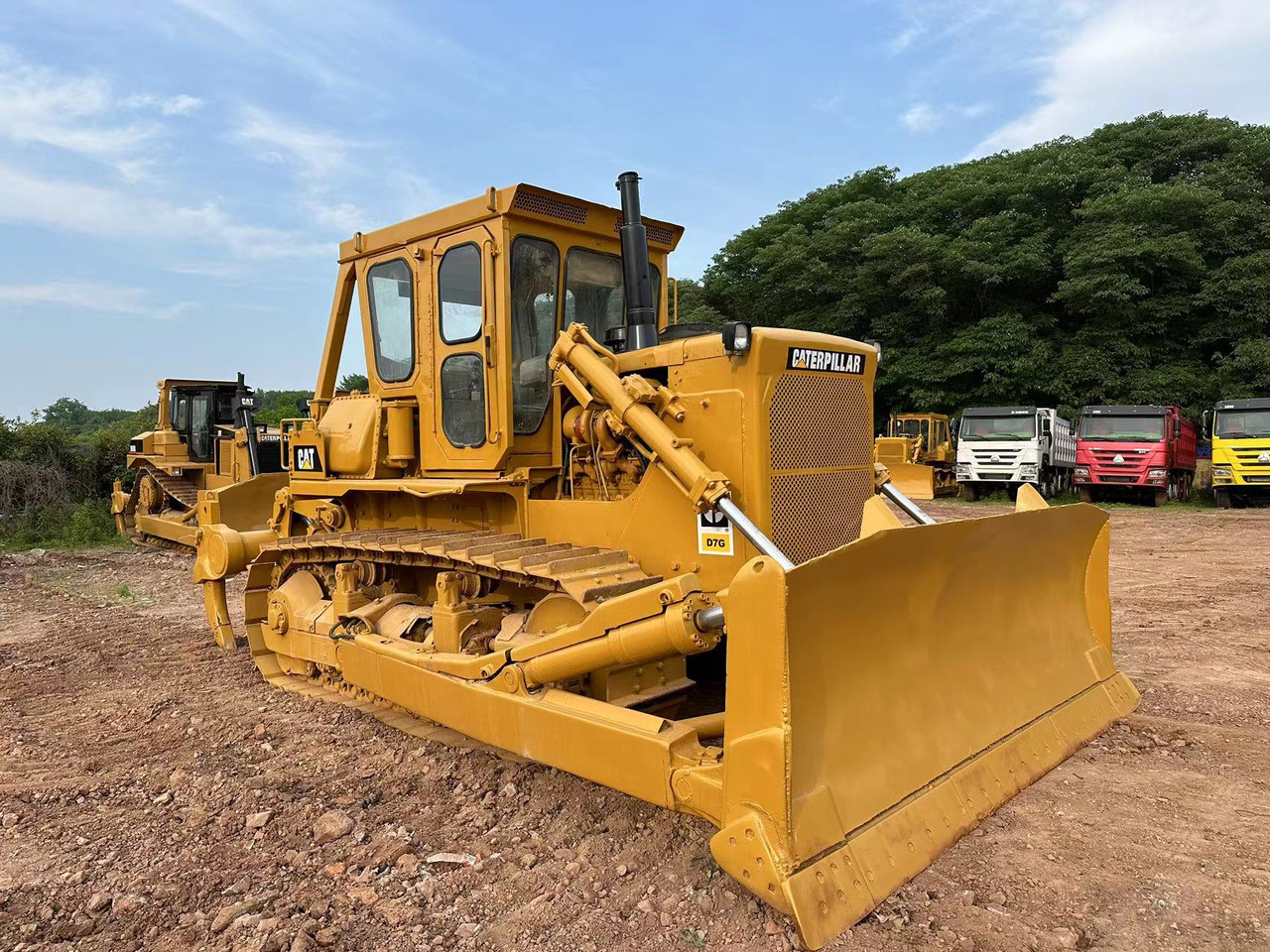 CATERPILLAR D7G - Buldožer: slika CATERPILLAR D7G - Buldožer CATERPILLAR D7G - Buldožer: slika CATERPILLAR D7G - Buldožer