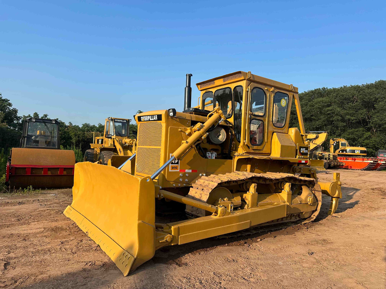 CATERPILLAR D7G - Buldožer: slika CATERPILLAR D7G - Buldožer CATERPILLAR D7G - Buldožer: slika CATERPILLAR D7G - Buldožer
