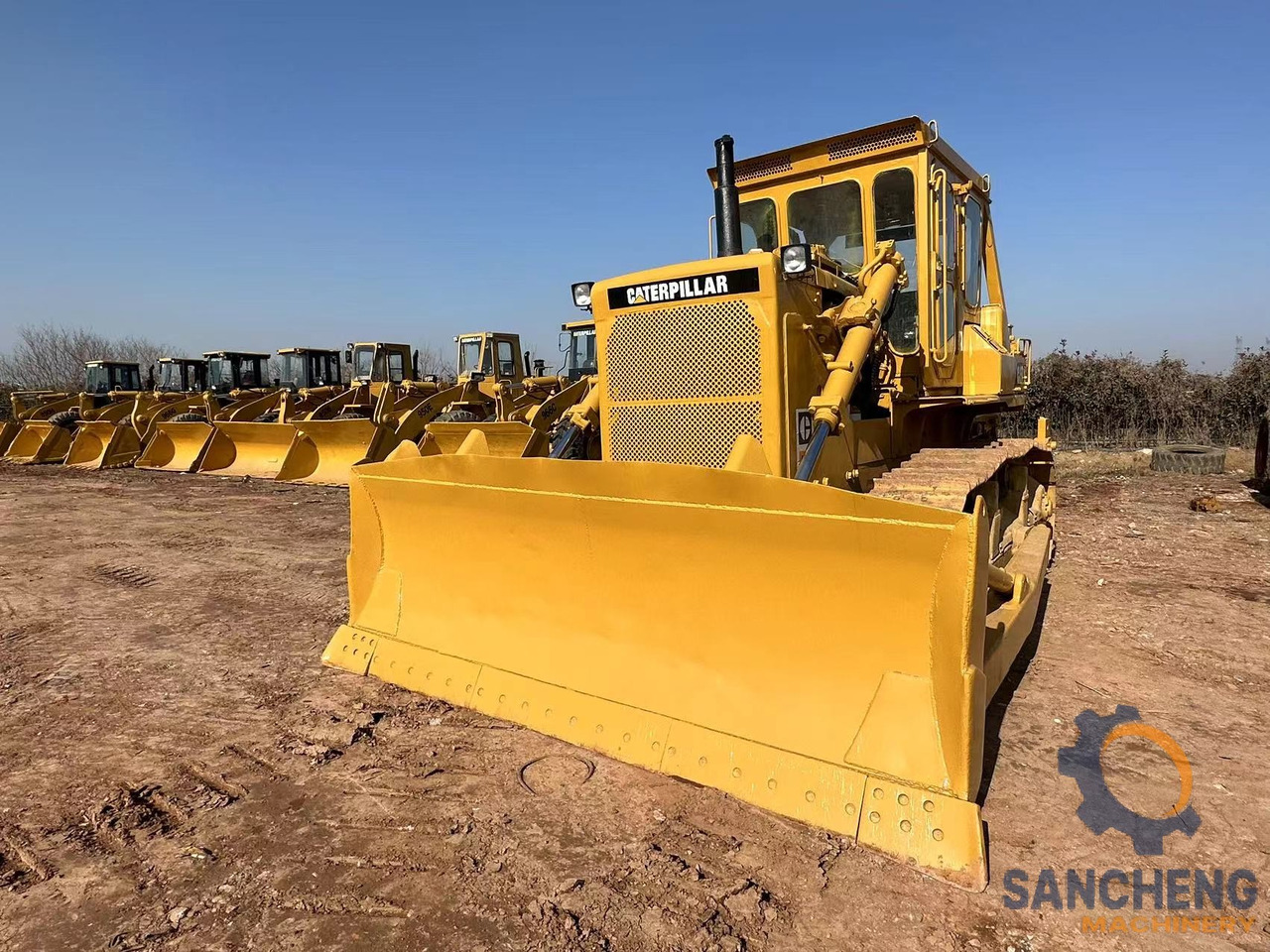 Buldožer CATERPILLAR D8K: slika Buldožer CATERPILLAR D8K