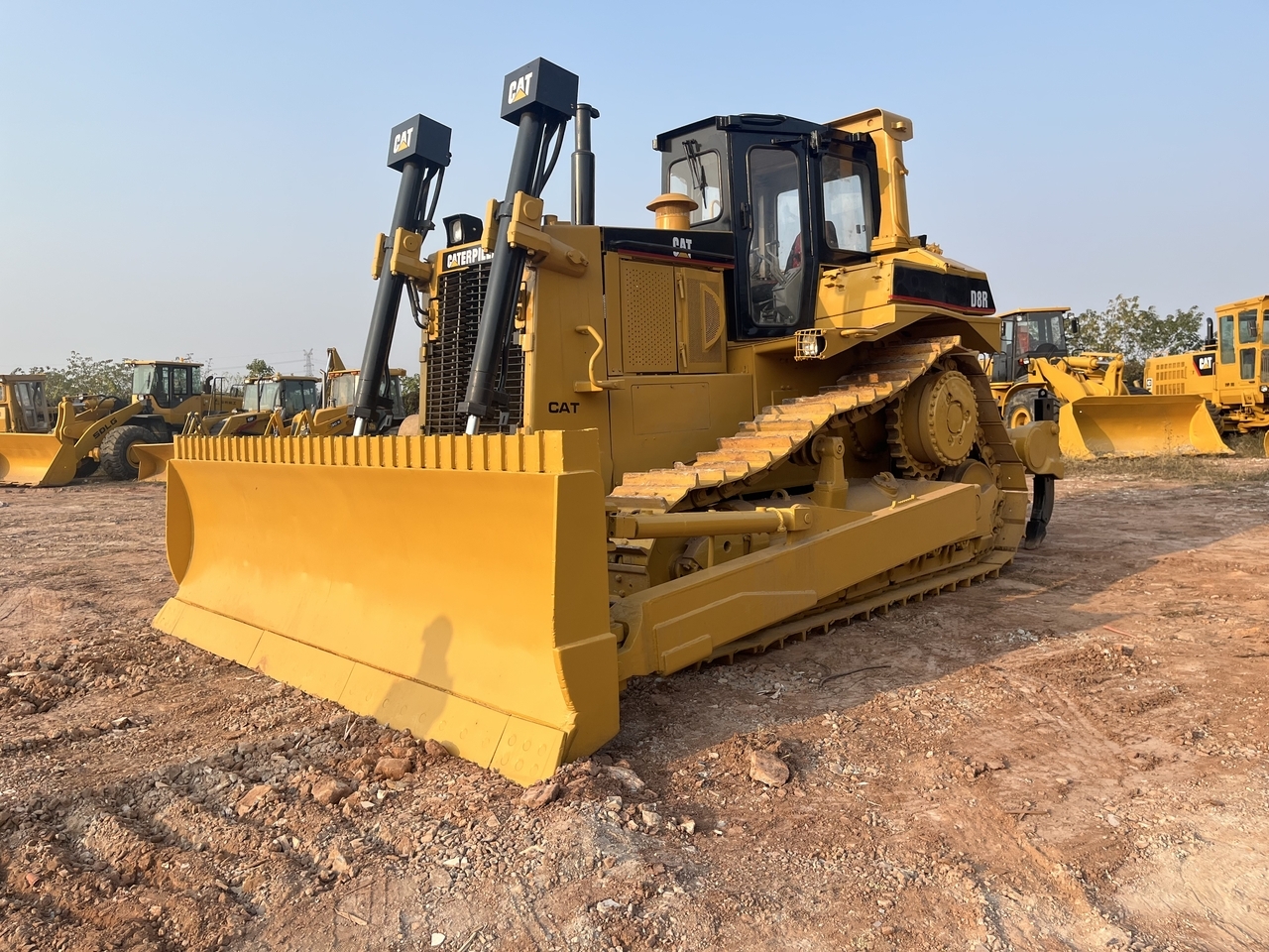 CATERPILLAR D8R - Buldožer: slika CATERPILLAR D8R - Buldožer CATERPILLAR D8R - Buldožer: slika CATERPILLAR D8R - Buldožer