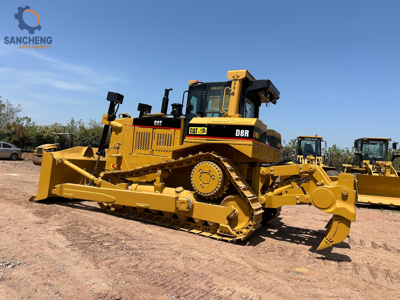 Buldožer CATERPILLAR D8R: slika Buldožer CATERPILLAR D8R