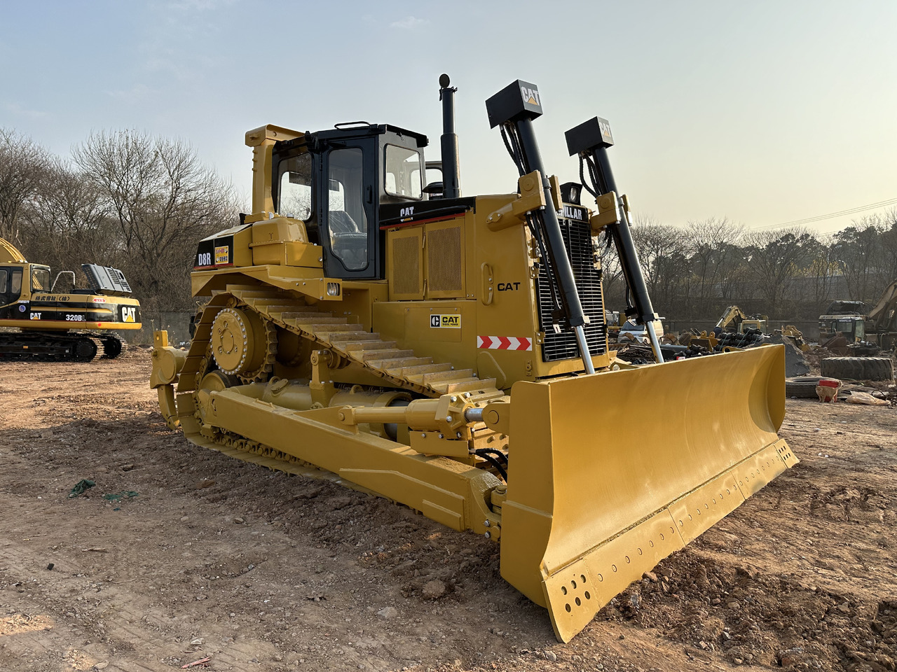 CATERPILLAR D8R - Buldožer: slika CATERPILLAR D8R - Buldožer CATERPILLAR D8R - Buldožer: slika CATERPILLAR D8R - Buldožer