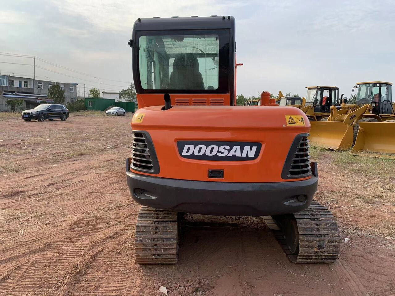 DOOSAN DX55 - Bager: slika DOOSAN DX55 - Bager DOOSAN DX55 - Bager: slika DOOSAN DX55 - Bager