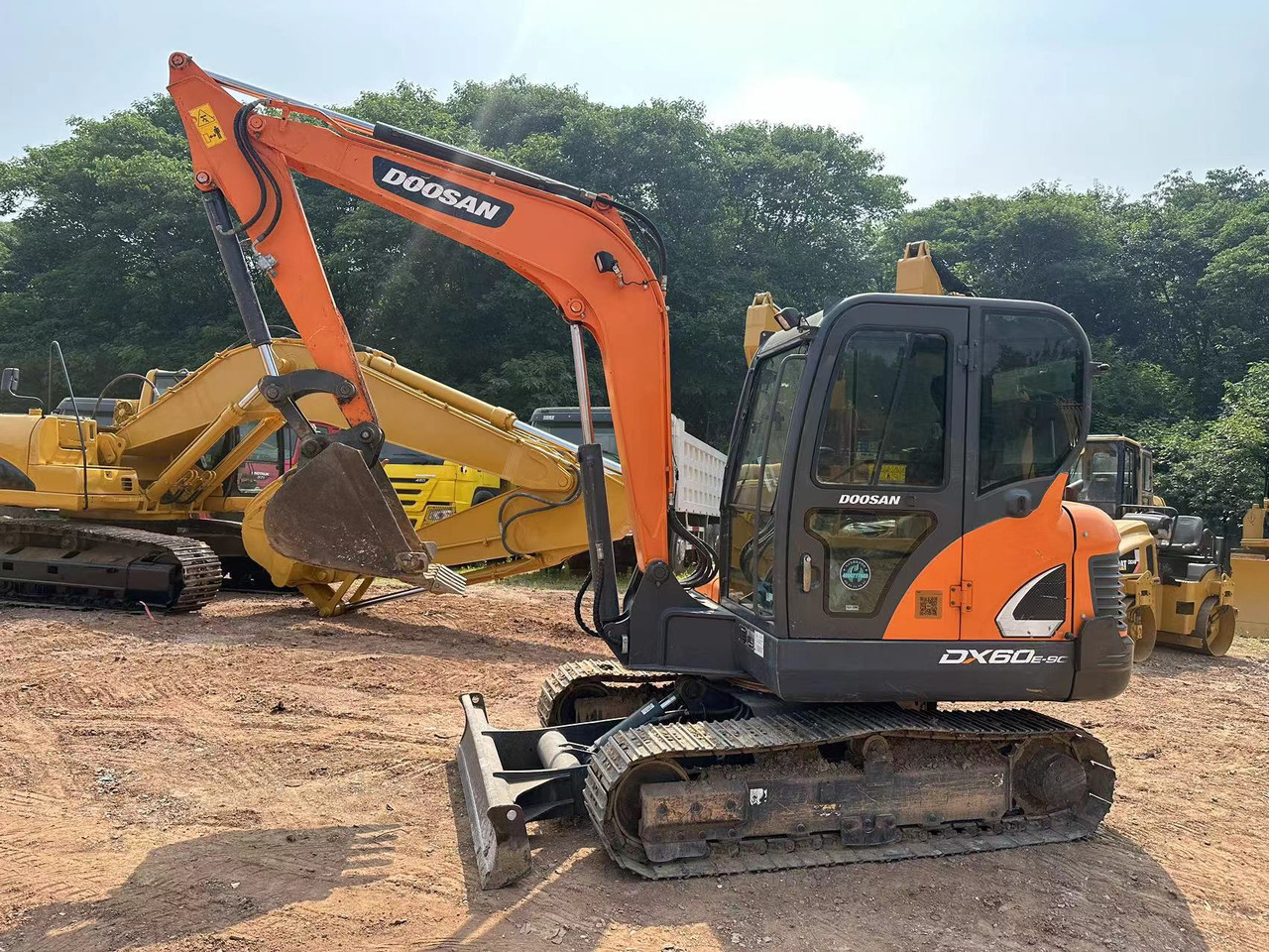 DOOSAN DX60 - Mini bager: slika DOOSAN DX60 - Mini bager DOOSAN DX60 - Mini bager: slika DOOSAN DX60 - Mini bager