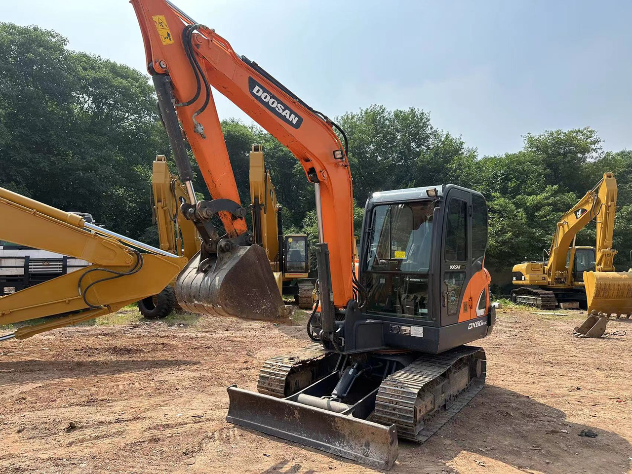 DOOSAN DX60 - Mini bager: slika DOOSAN DX60 - Mini bager DOOSAN DX60 - Mini bager: slika DOOSAN DX60 - Mini bager