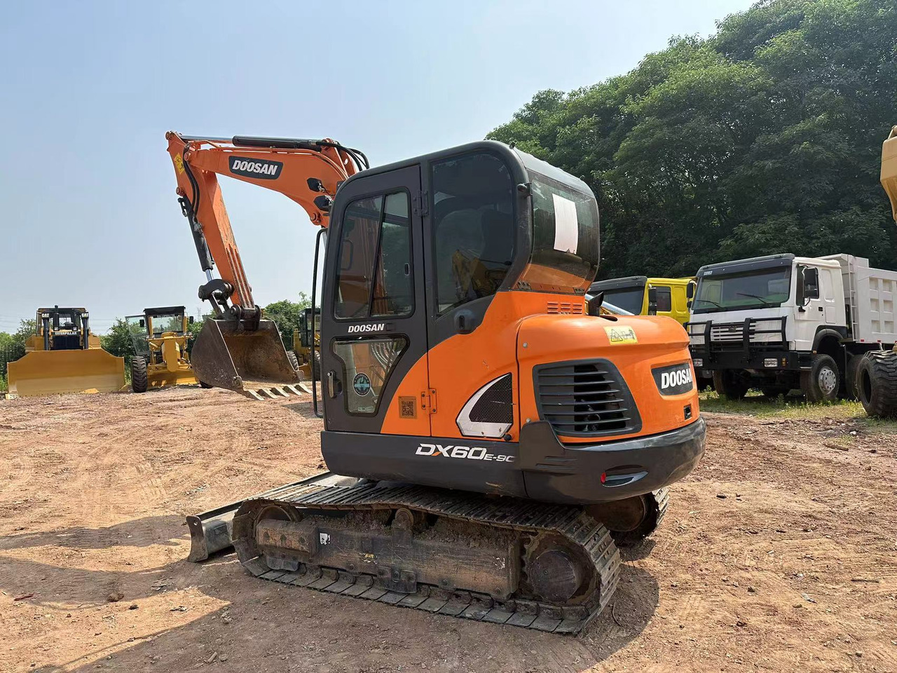 DOOSAN DX60 - Mini bager: slika DOOSAN DX60 - Mini bager DOOSAN DX60 - Mini bager: slika DOOSAN DX60 - Mini bager