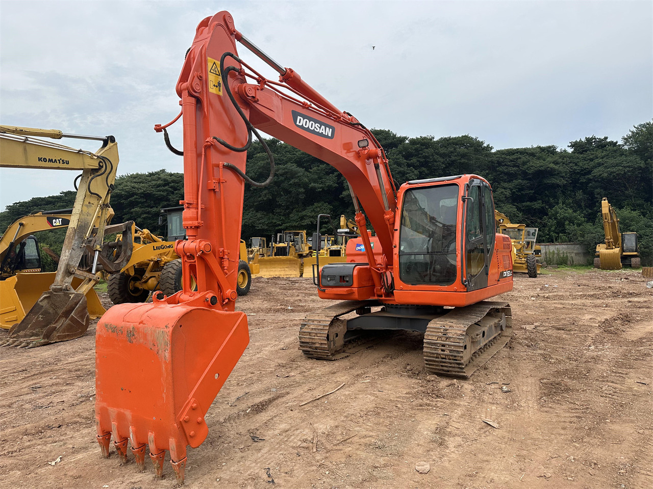 Doosan DX120 - Bager gusjeničar: slika Doosan DX120 - Bager gusjeničar Doosan DX120 - Bager gusjeničar: slika Doosan DX120 - Bager gusjeničar