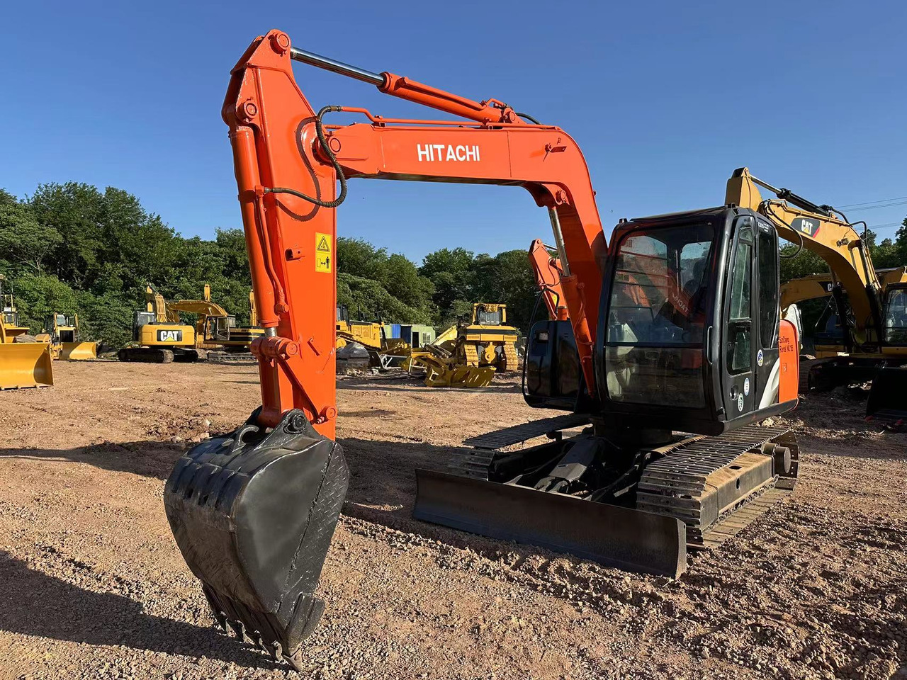Hitachi ZX70 mini excavator - Mini bager: slika Hitachi ZX70 mini excavator - Mini bager Hitachi ZX70 mini excavator - Mini bager: slika Hitachi ZX70 mini excavator - Mini bager